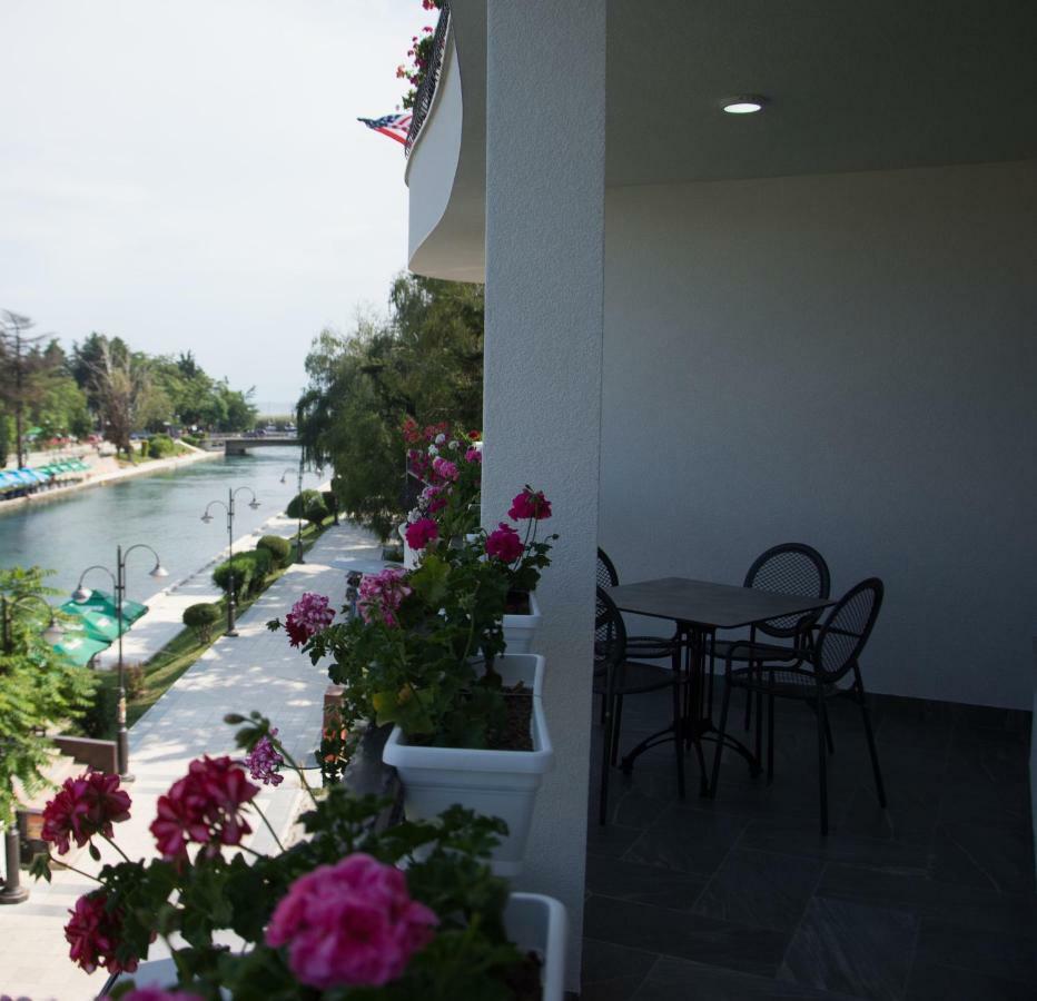 Seasons Hotel Струга Экстерьер фото